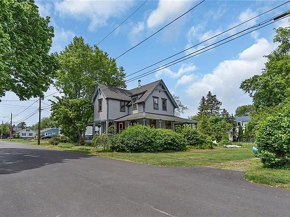 2nd image of 41 Lippitt Ave