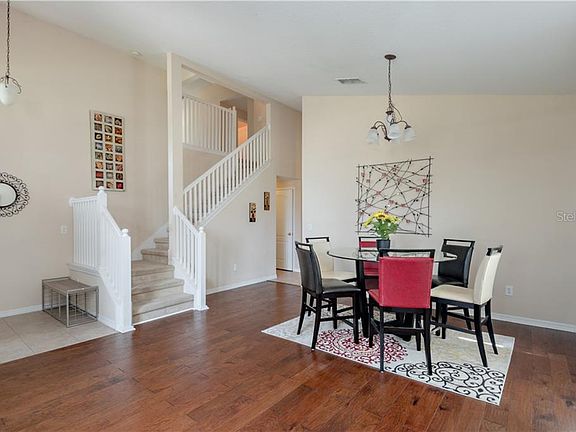 4th image of 216 Clydesdale Cir