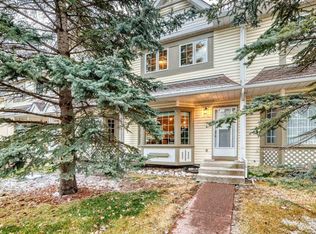 1050 NE Cougar Creek Dr #3, Canmore, AB T1W 1A5