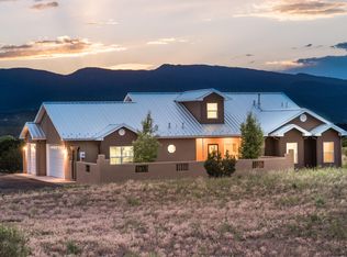 2 Valley Ridge Ct, Tijeras, NM 87059