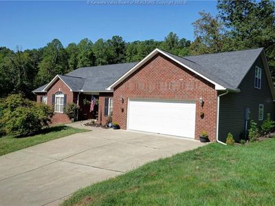 29 Victoria Cmns, Winfield, WV, 25213