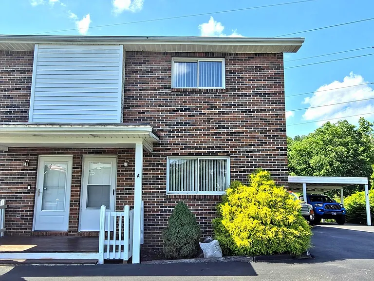 549 N Holston River Dr #A — Photo 1