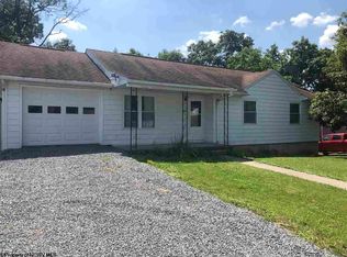 1116 Harvatis St, Morgantown, WV 26508