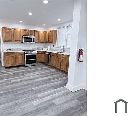 1st image of 144 W 2nd Ave Floor 1