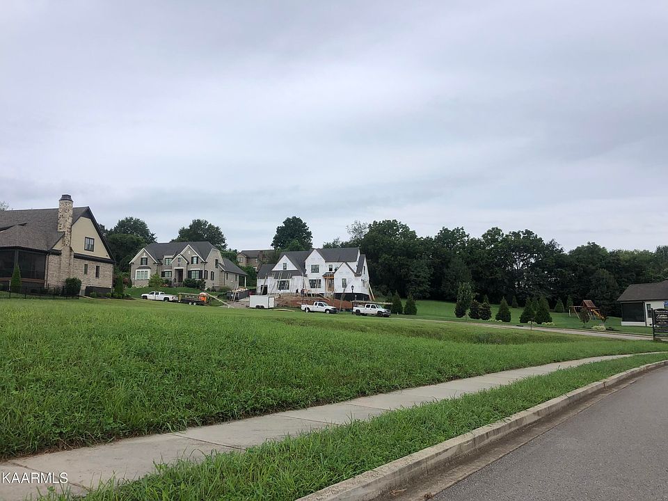 2nd image of 533 Larksong Dr