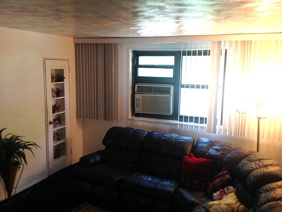 1st image of 1746 201st St