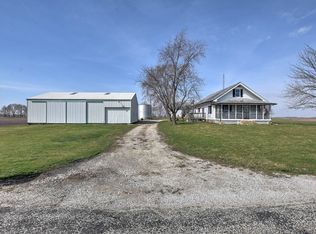 939 S Mount Pulaski Rd, Buffalo, IL 62515