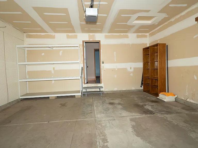 7872 Waggoner Run Dr — Photo 33