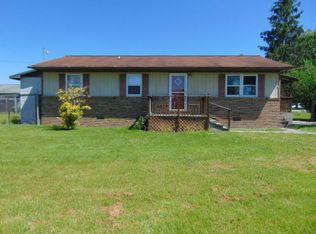 11 Knottingham Village Rd, Fayetteville, WV 25840