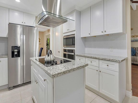 5th image of 12025 Acorn Oak St