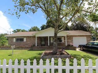 212 Squirrel Haven Rd, Mary Esther, FL 32569