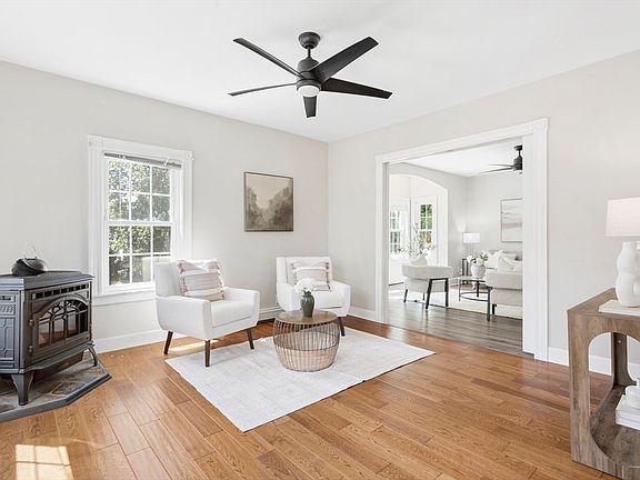 5th image of 22 Bliss St