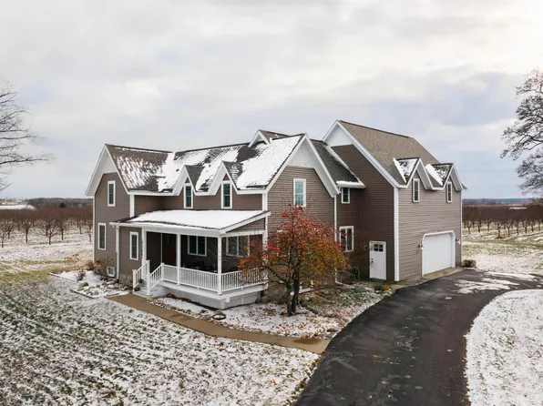 7144 Angell Rd, Williamsburg, MI 49690