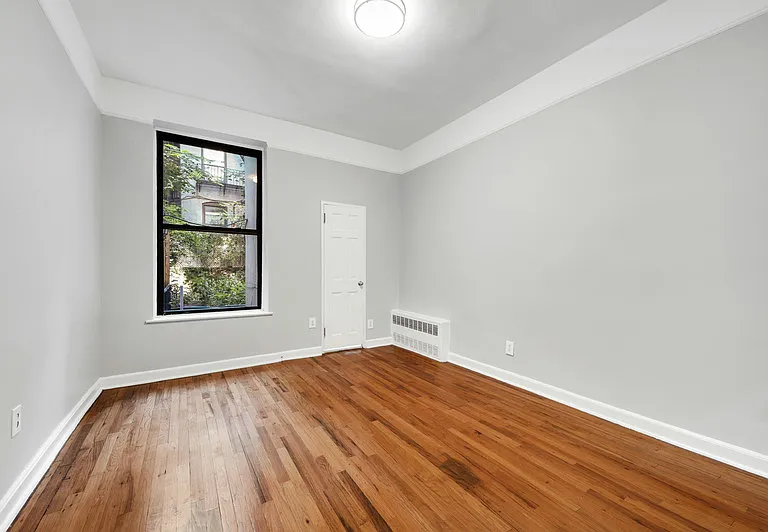 514 E 88th St #4B — Photo 2