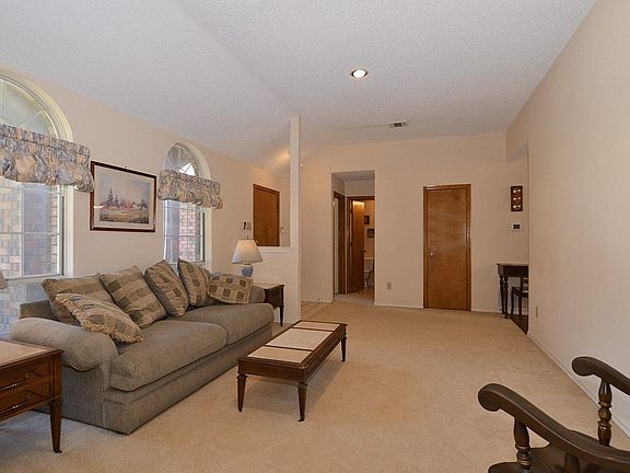 3rd image of 3742 Virginia Pine Dr