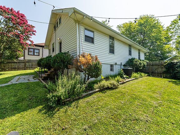 4th image of 4113 Tremont St
