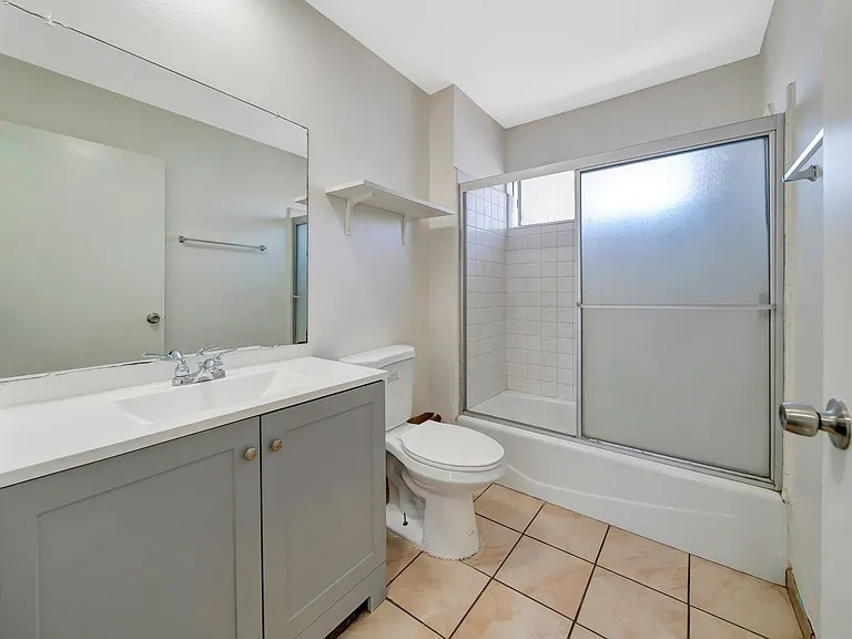 6003 Craner Ave #4 — Photo 18