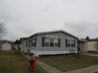 925 Pembrooke Ln, Dekalb, IL 60115