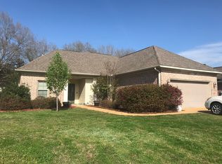 108 Rose Perkins Evans Dr, Starkville, MS 39759