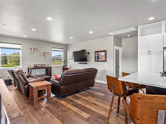 5th image of 3055 Maia Jane Ln