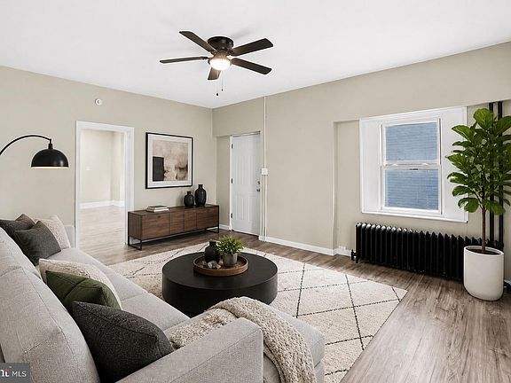 4th image of 551 N 11th St