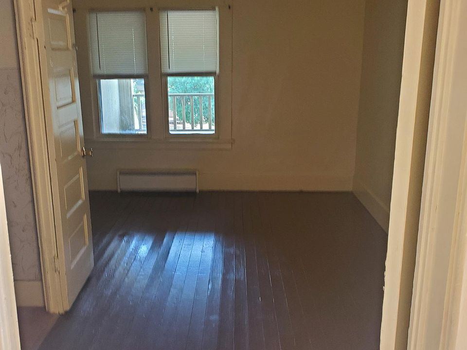 2nd image of 315 W 8th Ave #B
