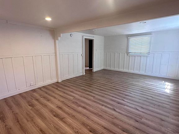 3rd image of 550 Dameron Dr Unit A