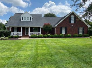 434 Shallowford Dr, Boiling Springs, SC 29316