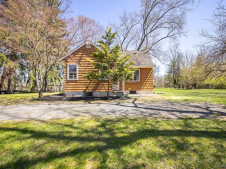 644 Gilbert Ave — Photo 1