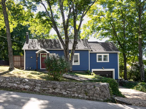 306 E Oak Street, Ozark, MO 65721