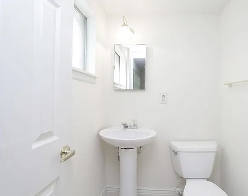 3rd image of 1015 Francis Dr #17784236