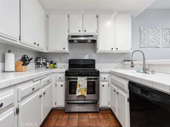 16960 Algonquin St #103, Huntington Beach, CA 92649