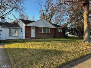 201 Adams Ave, Barrington, NJ 08007