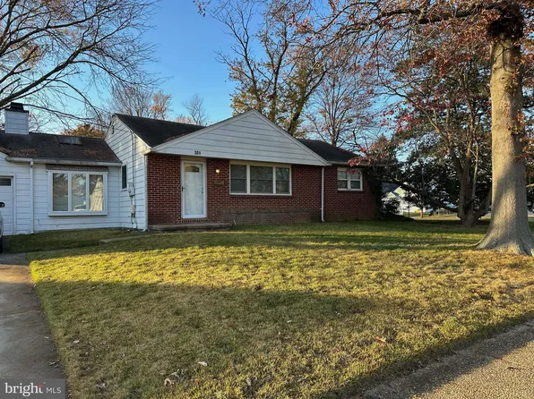 201 Adams Ave, Barrington, NJ 08007