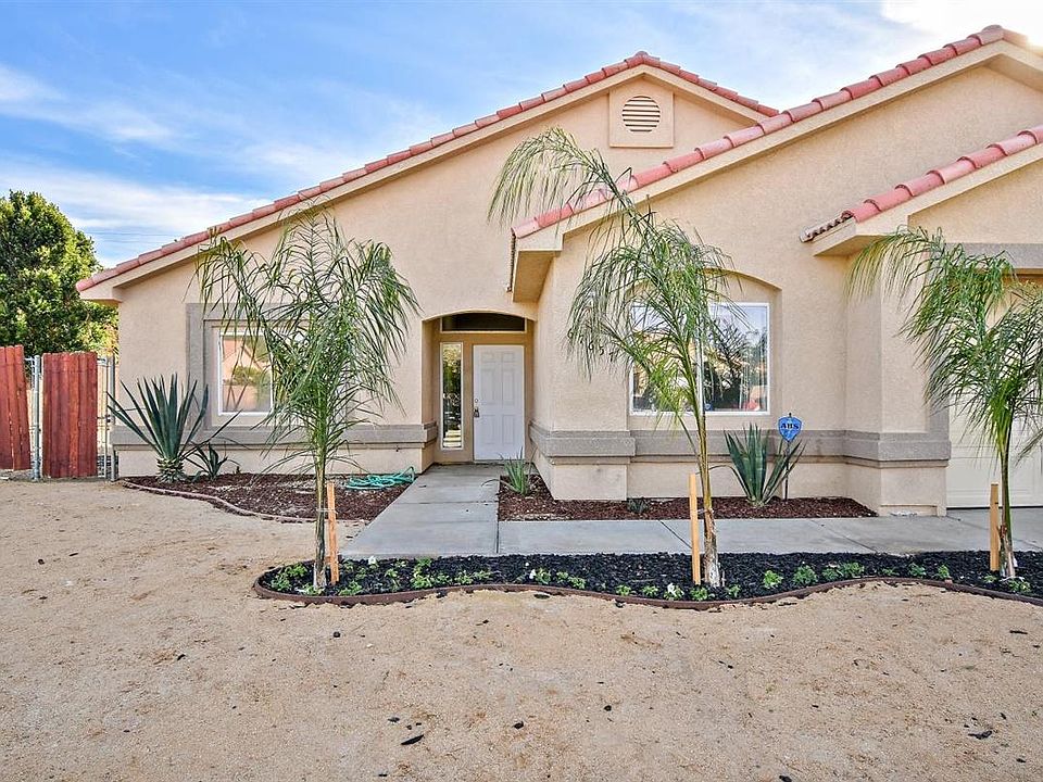 1st image of 67657 San Tomas St
