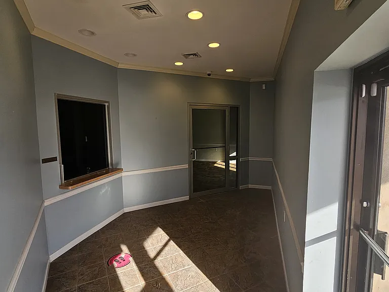 4379 Easton Ave #101-R — Photo 5