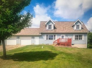 9686 Maple Dale Rd, Horton, MI 49246