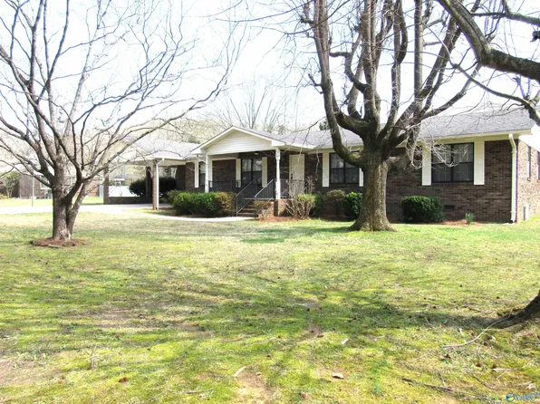 22 Sola Cir NE, Fort Payne, AL 35967