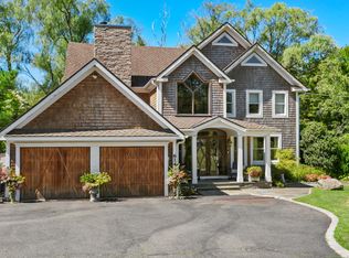 6141 Main St, Trumbull, CT 06611