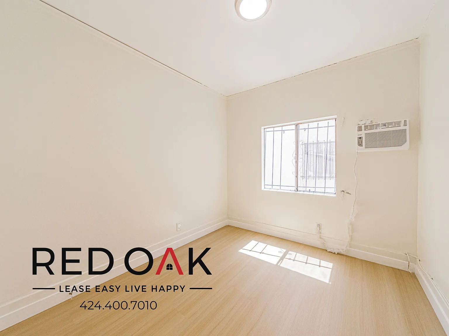 ~1 Month FREE~ Recently Refreshed One Bedroom with Air Conditioning and Natural Light ~ In Boyle ... — Photo 3