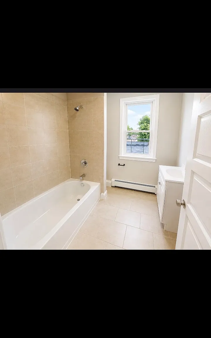 2 bed, $1,850 — Photo 3