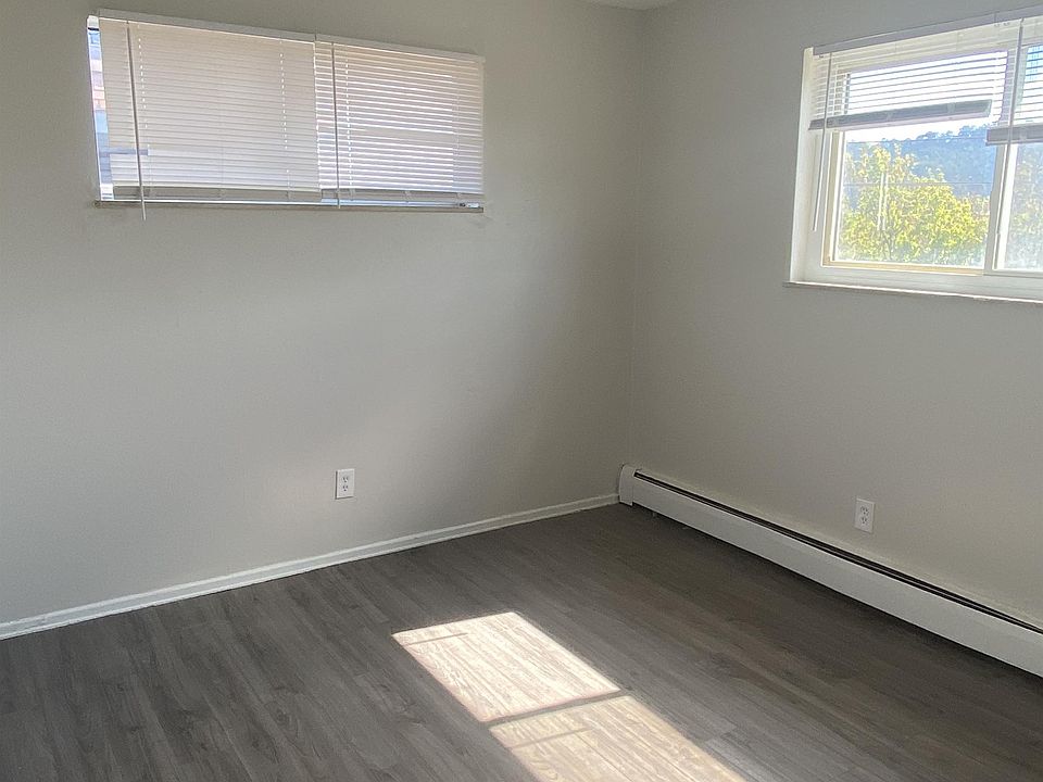 2nd image of 3641 Fithian St #6