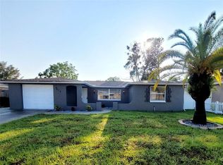 9815 Rainbow Ln, Port Richey, FL 34668