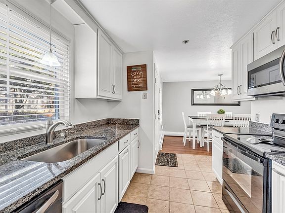 5th image of 163 Bayberry Hill Ln #163