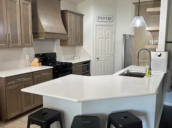 (undisclosed Address), Cypress, TX 77433