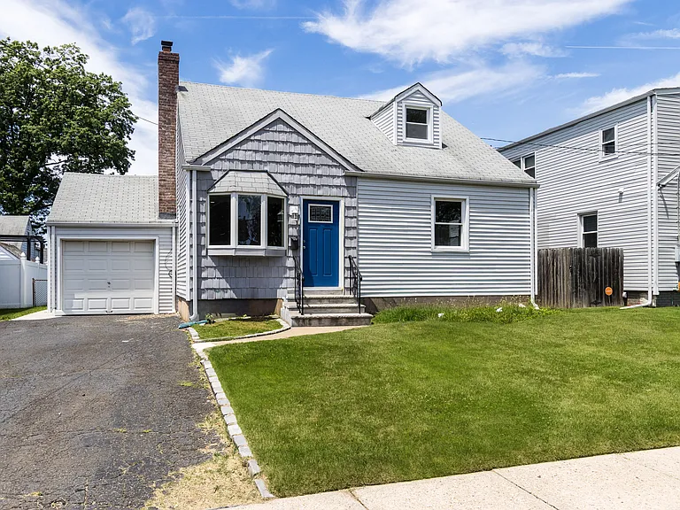 1170 Gruber Ave — Photo 14