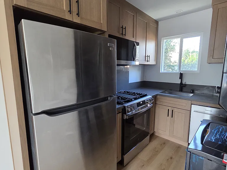 1500 S Glendale Ave #4 — Photo 16