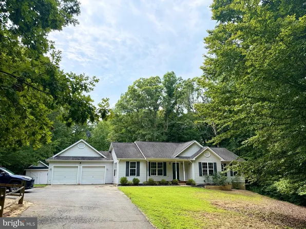 6000 Paternoster Ln, Hughesville, MD 20637