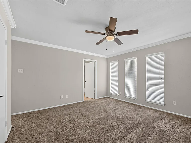 209 Glenwood Dr — Photo 25