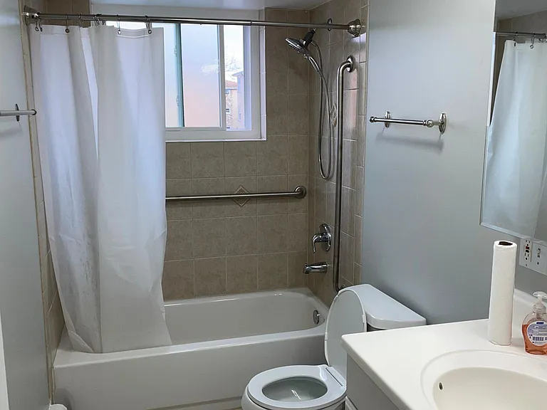 5211 N Reserve Ave #2E — Photo 12